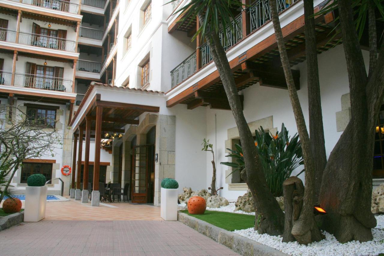 Hotel La Carolina Лорет де Мар Екстериор снимка