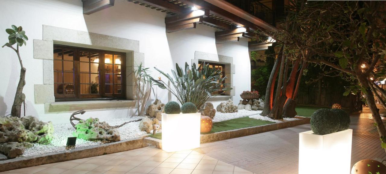 Hotel La Carolina Лорет де Мар Екстериор снимка