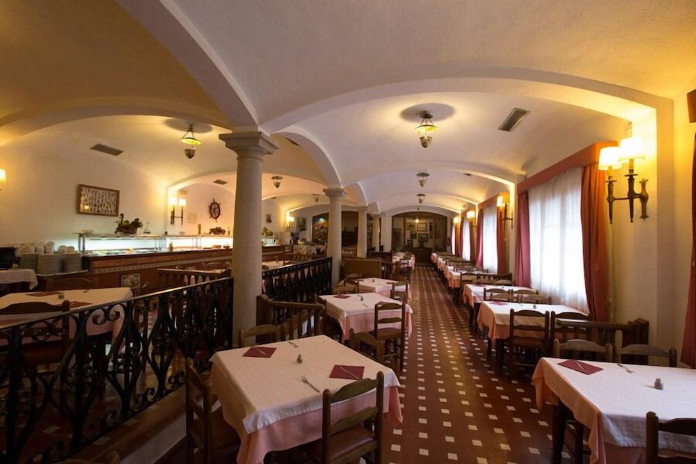 Hotel La Carolina Лорет де Мар Екстериор снимка