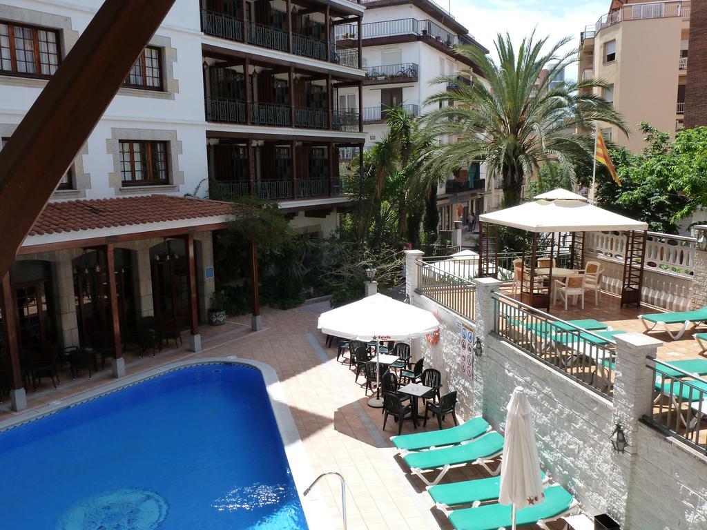 Hotel La Carolina Лорет де Мар Екстериор снимка