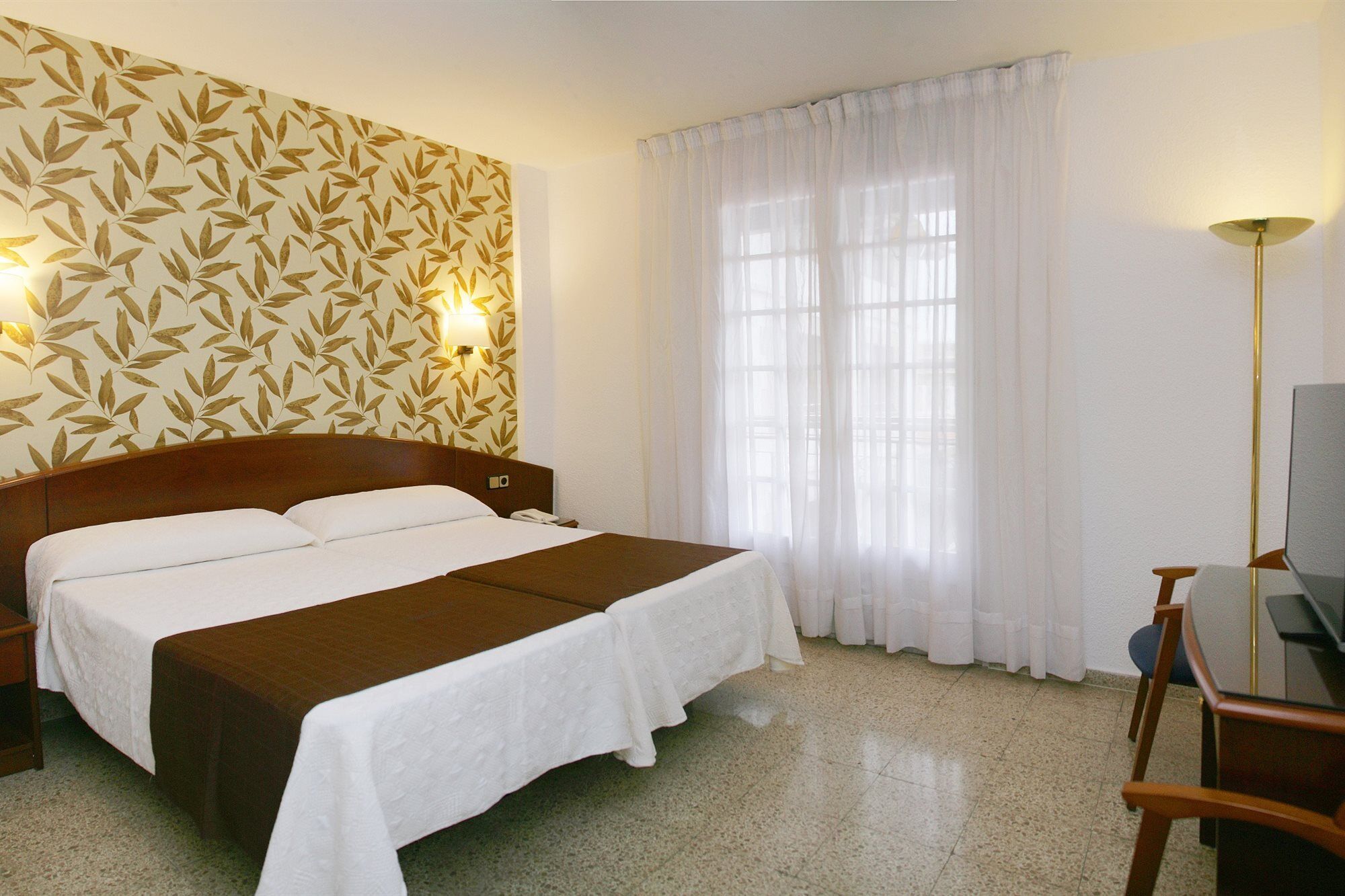 Hotel La Carolina Лорет де Мар Екстериор снимка